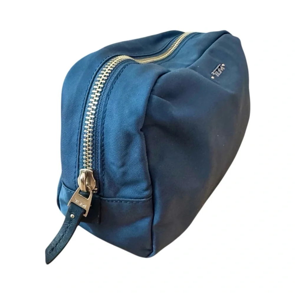 Tumi Blue Nylon Zip Travel‎ Makeup Storage Bag Case